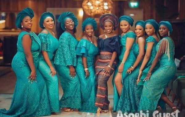 Women Asoebi